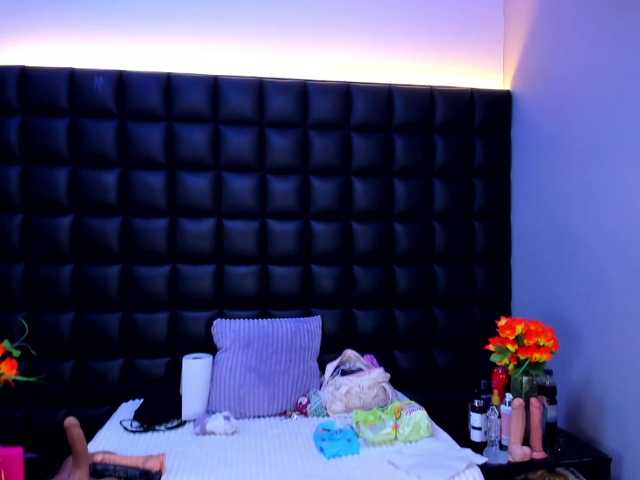 tinylove live cam on BongaCams