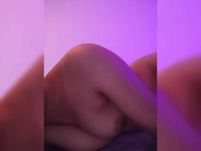 CamX1, en directo ahora en BongaCams