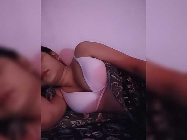 CamX1 live cam on BongaCams
