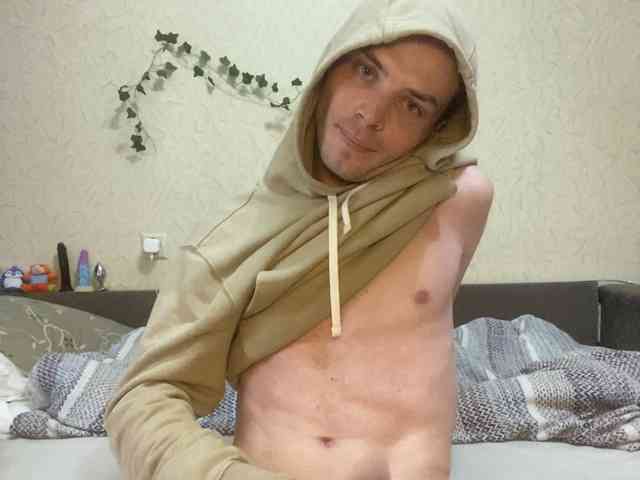 Alex20004