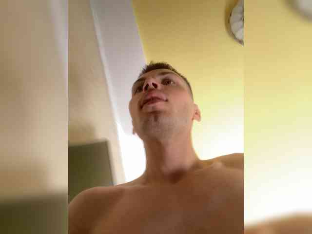Alex20004