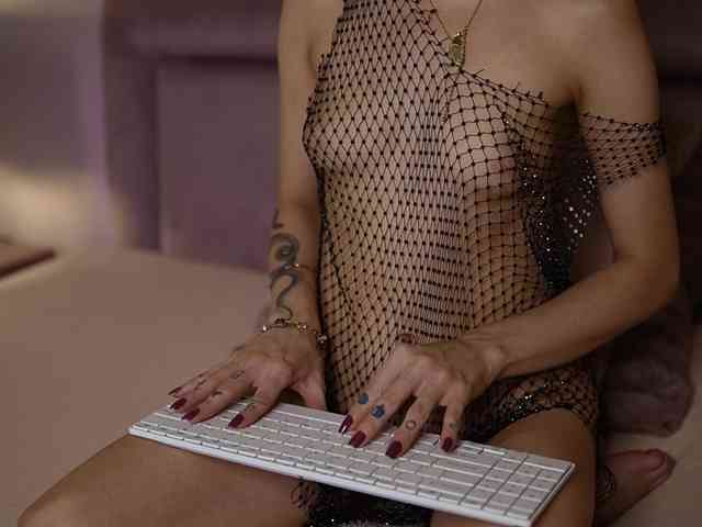 JoelleSoul webcam