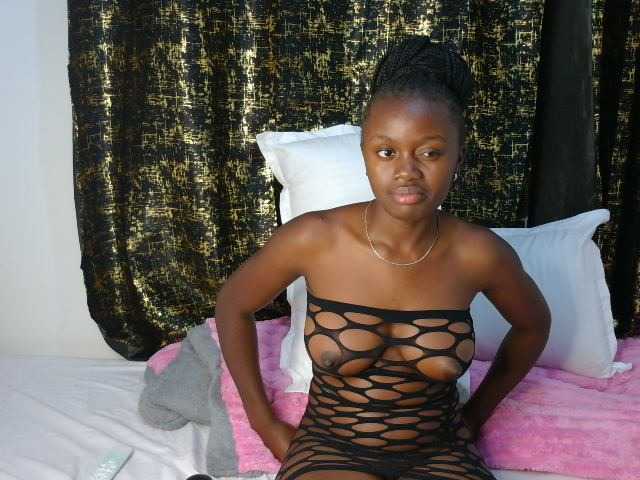 Xnyder live cam on BongaCams