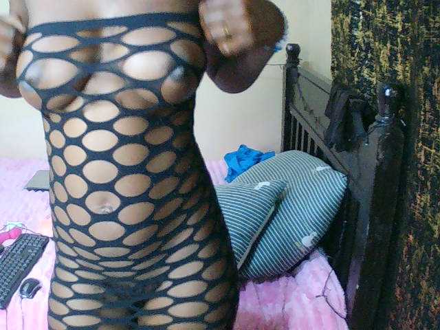 Xnyder live cam on BongaCams