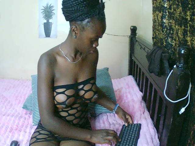 Xnyder live cam on BongaCams