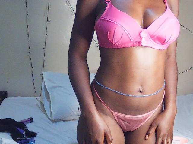 Xnyder live cam on BongaCams