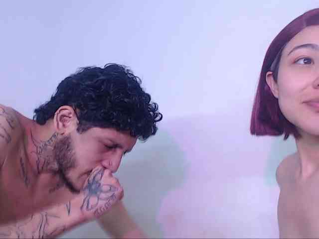 mila-and-sebas webcam