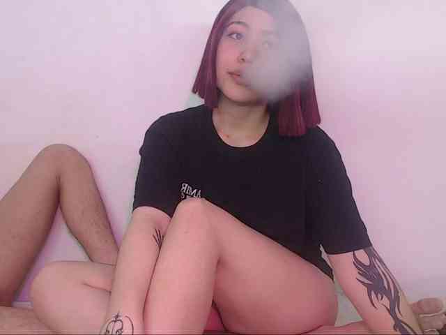 mila-and-sebas webcam