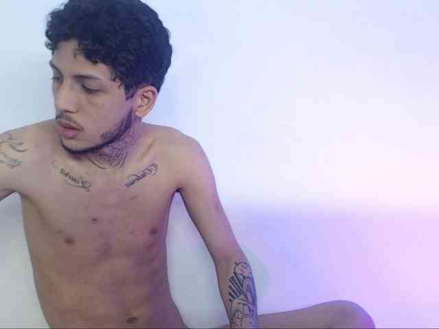 mila-and-sebas webcam