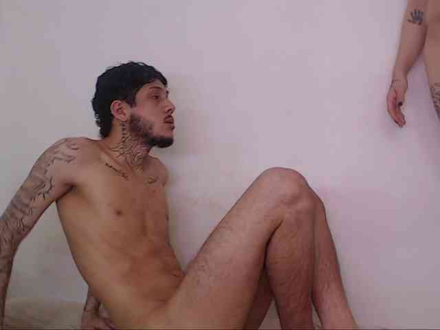 mila-and-sebas webcam