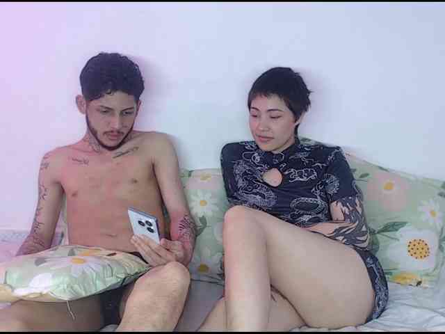 mila-and-sebas webcam