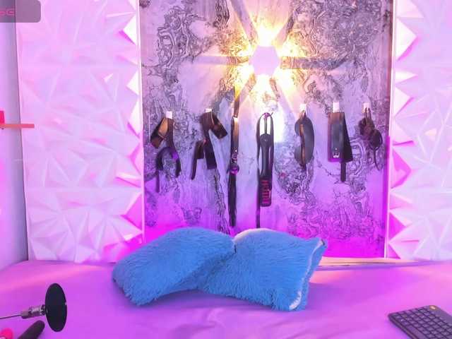 Sofia-Love7 live cam on BongaCams
