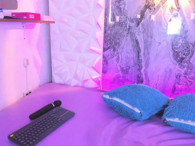 Sofia-Love7 live cam on BongaCams