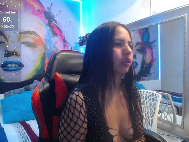 nicol-ross19 live cam on BongaCams