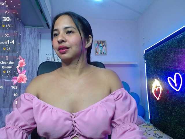 nicol-ross19 live cam on BongaCams