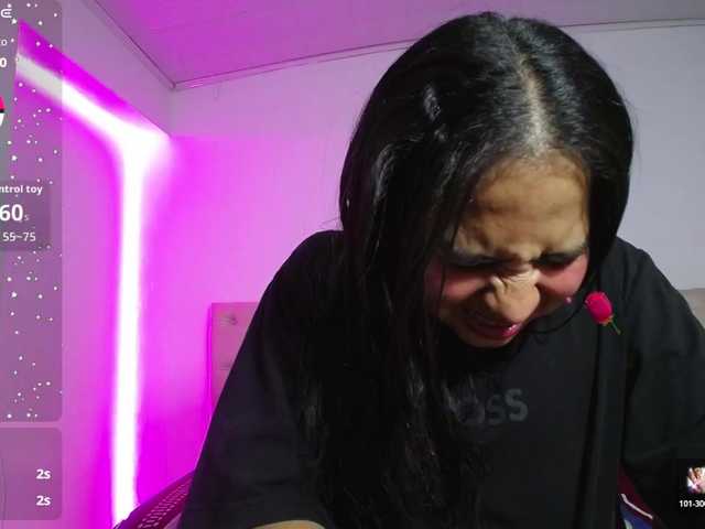 nicol-ross19 live cam on BongaCams