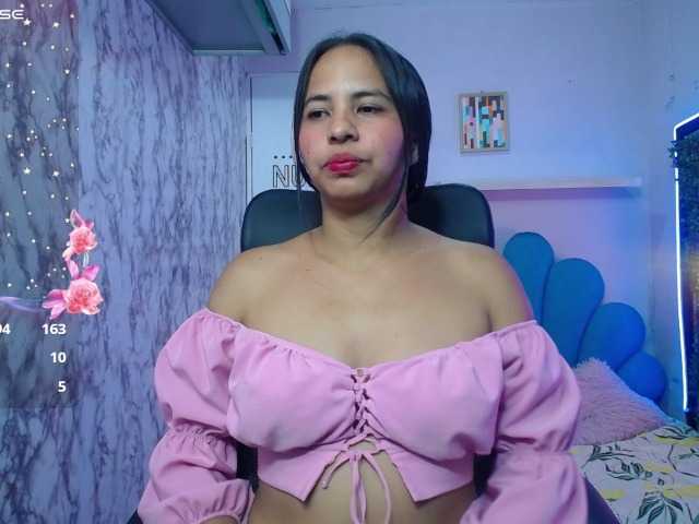 nicol-ross19 live cam on BongaCams