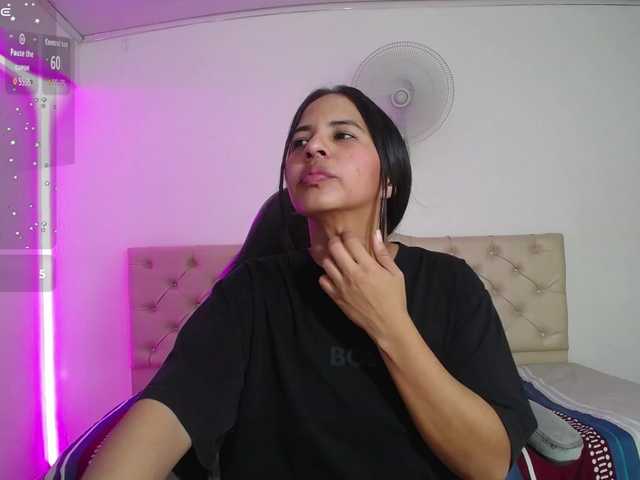 nicol-ross19 live cam on BongaCams