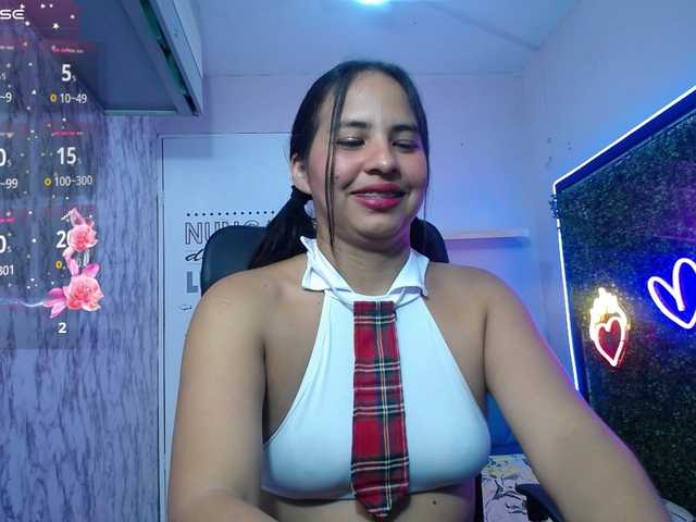 nicol-ross19 live cam on BongaCams