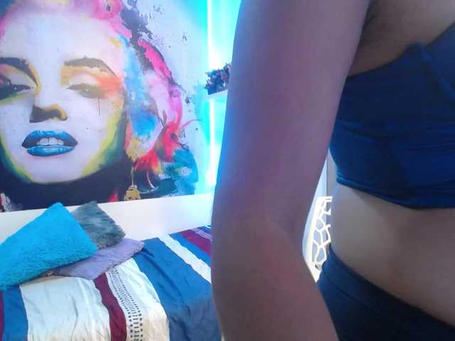 nicol-ross19 live cam on BongaCams
