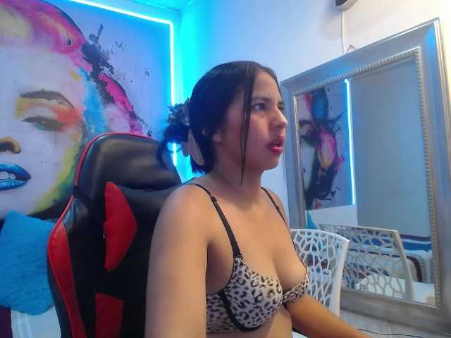 nicol-ross19 live webcam show