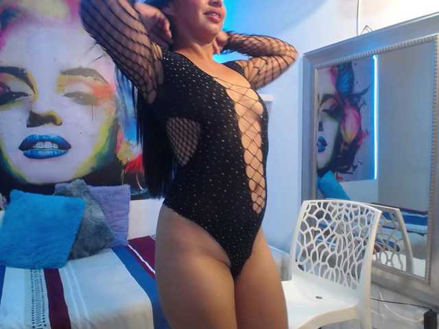 nicol-ross19 live cam on BongaCams