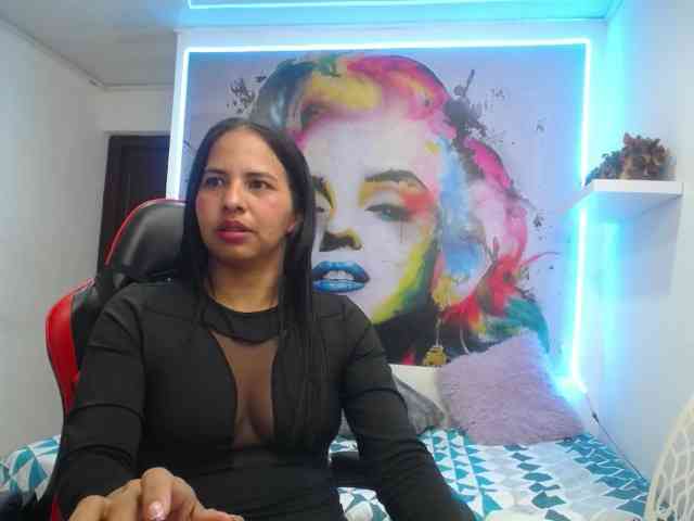 nicol-ross19 webcam