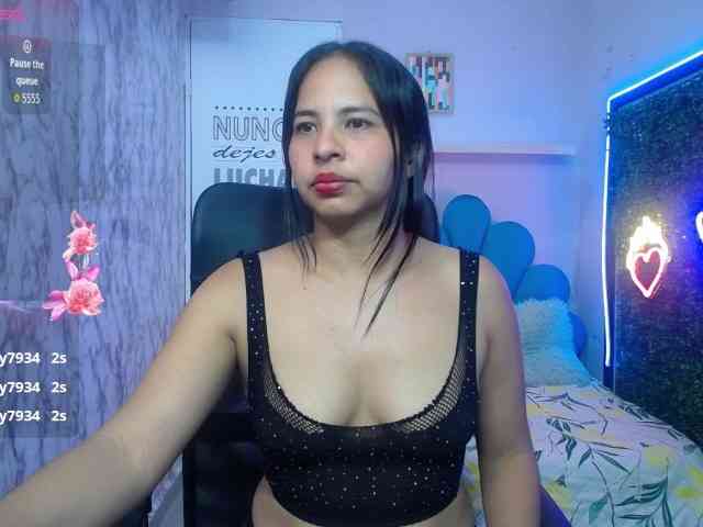 nicol-ross19 webcam