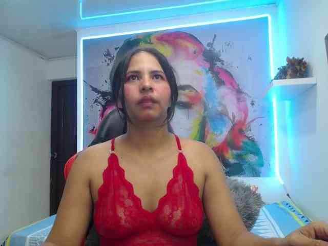 nicol-ross19 webcam