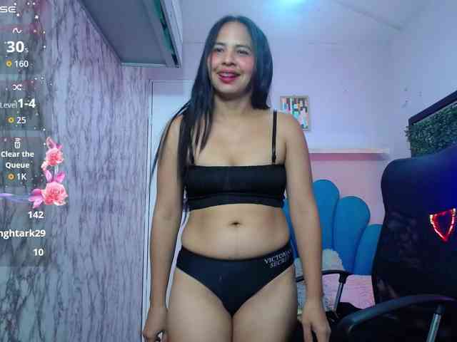 nicol-ross19 webcam