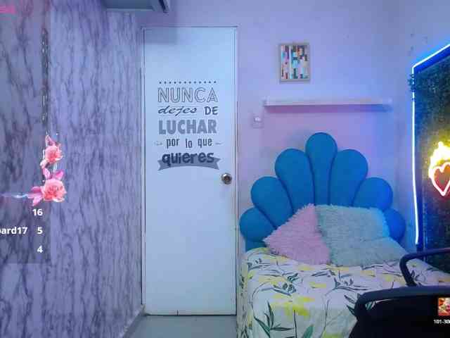 nicol-ross19 webcam