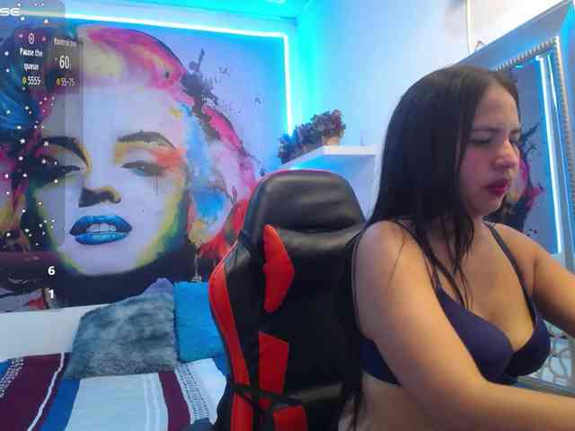 nicol-ross19 webcam