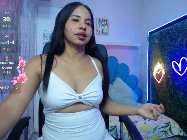 nicol-ross19 webcam