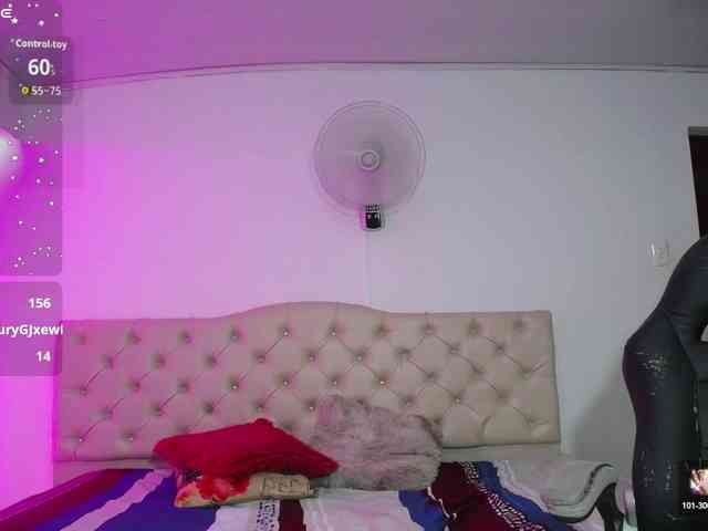 nicol-ross19 webcam