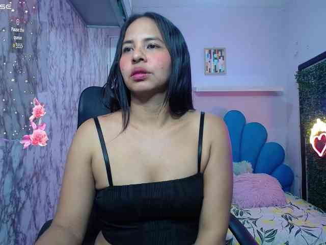 nicol-ross19 webcam