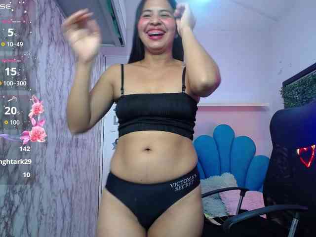 nicol-ross19 webcam