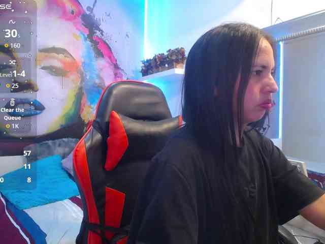 nicol-ross19 webcam