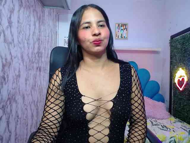 nicol-ross19 webcam