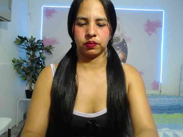 nicol-ross19 webcam