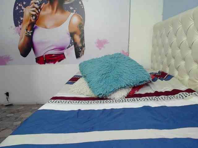 nicol-ross19 webcam