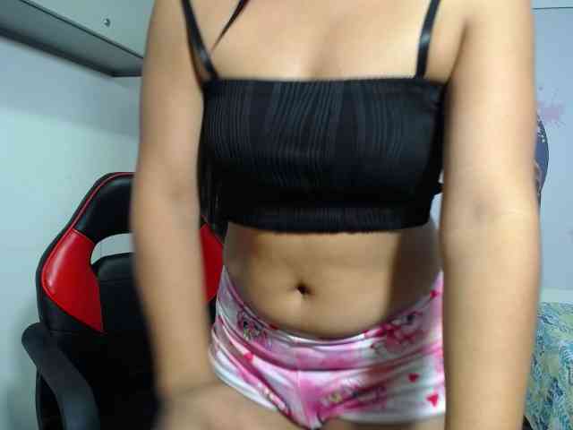 nicol-ross19 webcam