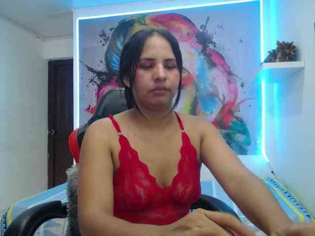 nicol-ross19 webcam