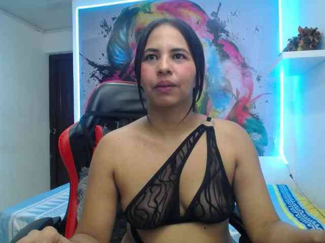 nicol-ross19 webcam