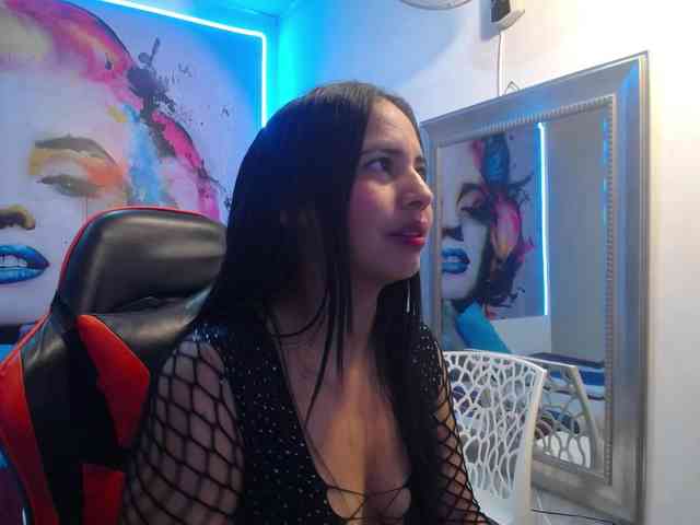 nicol-ross19 webcam