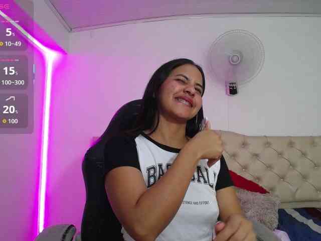 nicol-ross19 webcam