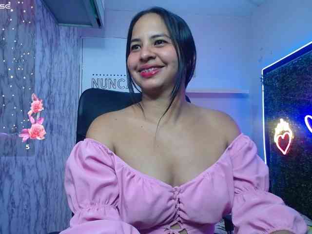 nicol-ross19 webcam