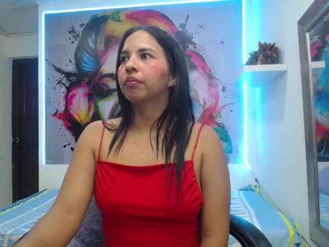nicol-ross19 webcam