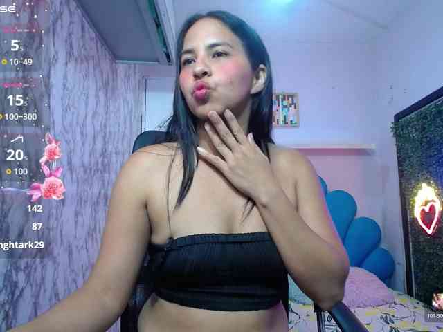 nicol-ross19 webcam