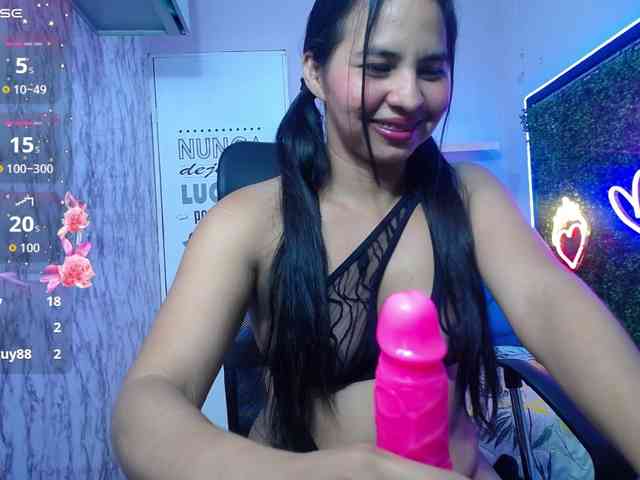 nicol-ross19 webcam