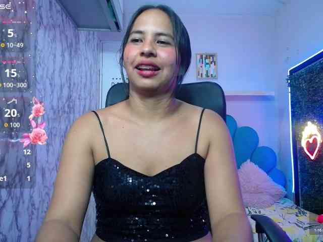 nicol-ross19 webcam